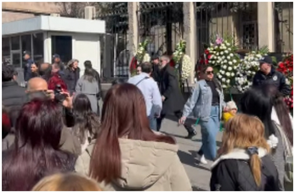 Ծաղիկներ են խոնարհվել Իրանի դեմ սանձազերծված ռազմական գործողությունների անմեղ զոհերի հիշատակին (տեսանյութ)